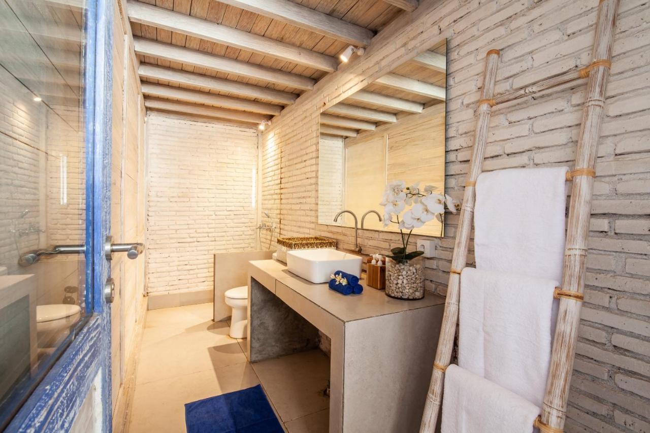 Mesari Beach Hut Seminyak エクステリア 写真